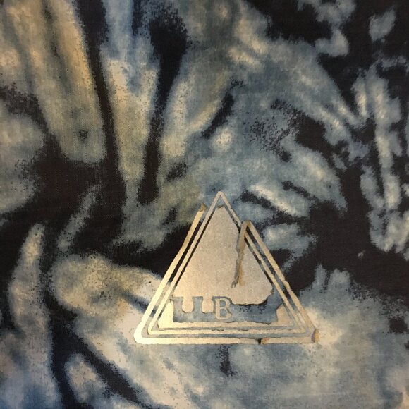 L.L. Bean Tie Dye Blue and White Outdoor Coat - Picture 11 of 16